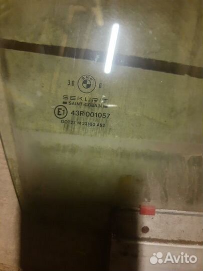 Стекло двери переднее правое Bmw 3-Series E90