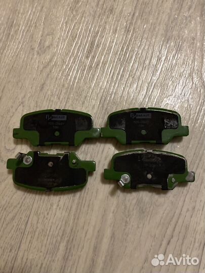 Тормозные колодки paraut