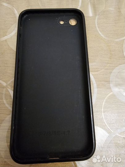 Чехлы на iPhone SE, Samsung Galaxy S8+, шнуры