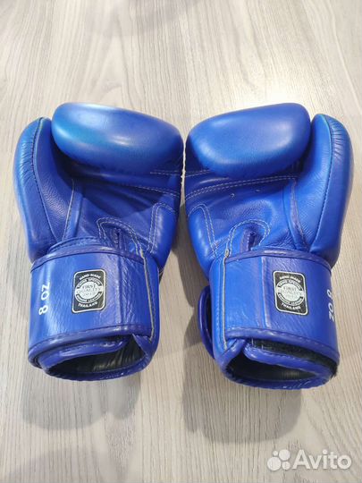 Боксерские перчатки twins 8oz
