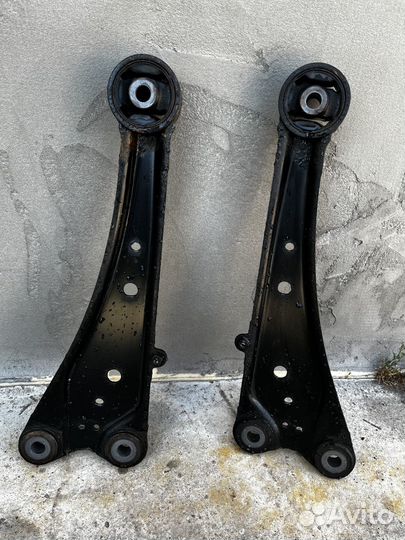 Задние продольные рычаги на toyota rav4