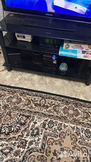 Тумба под телевизор бу стекло