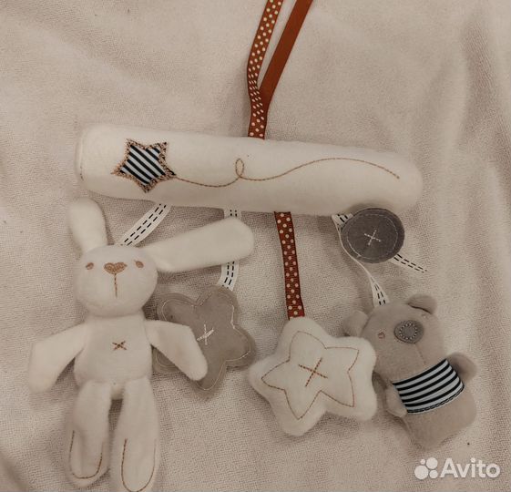 Развивающая дуга мобиль в коляску, погремушки