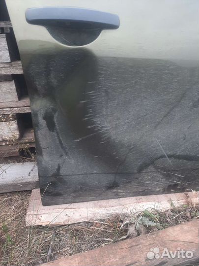 Дверь renault duster передная правая