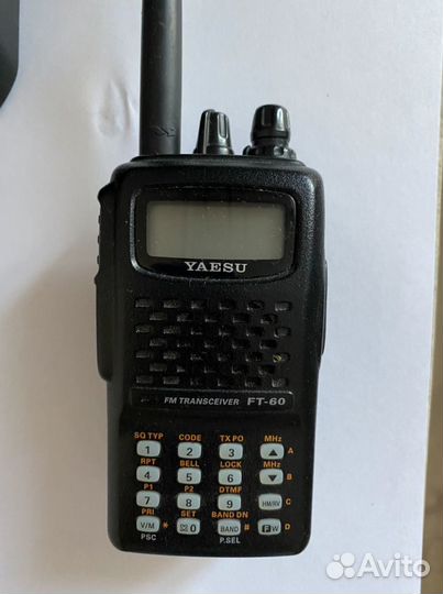 Радиостанция Yaesu FT-60R с diamond A1430S7