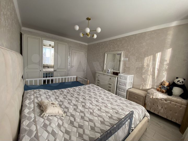 3-к. квартира, 96 м², 10/10 эт.