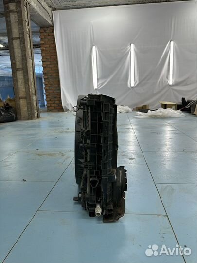 Радиатор на Mercedes е 213