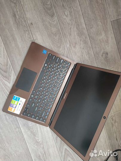 Prestigio smartbook 133s