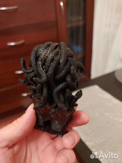 Коллекционная фигурка