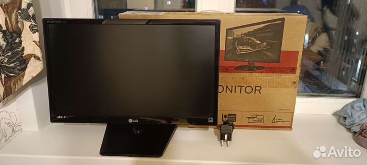 Монитор LG Flatron ips224t-PN