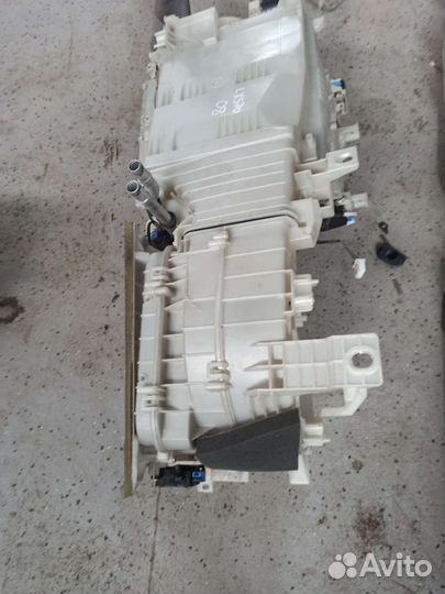 Корпус печки Lexus LX 570/LC 200