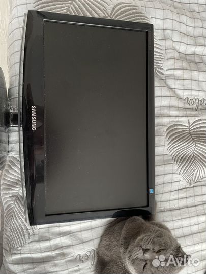 Монитор Samsung