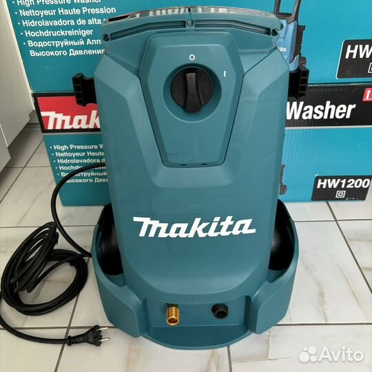 Мойка высокого давления Makita HW1200