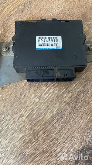 Блок управления ABS Mitsubishi Lancer 7