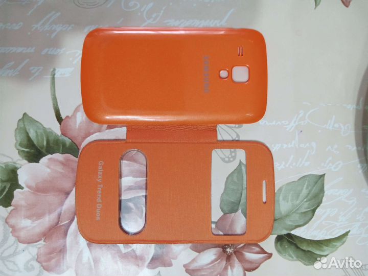 Смартфон Samsung Galaxy S Duos GT-S7562