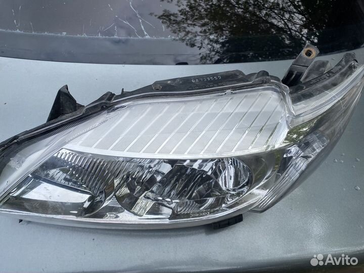 Фара toyota corolla 150