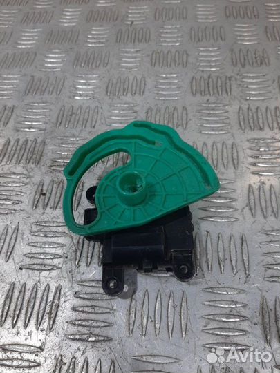 Моторчик заслонки отопителя Kia Cerato TD G4FC