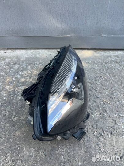 Фара правая Mercedes w176 от AMG A45