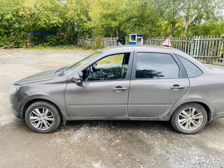 Инструктор по вождению МКПП