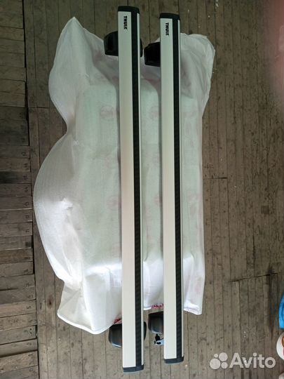 Багажник thule на гладкую крышу