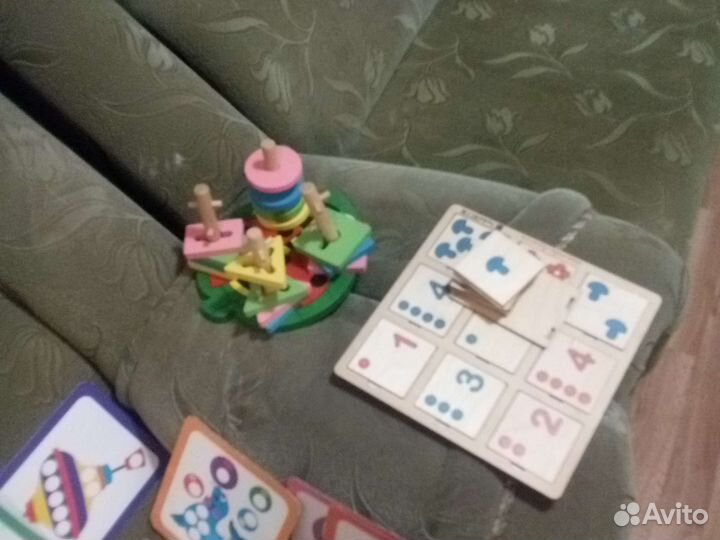 Детские развивающие игрушки