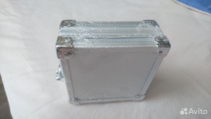 Бокс-витрина safe 5871 для значков и медалей