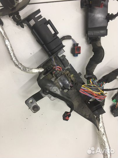 Электропроводка мотора (Jaguar XF)