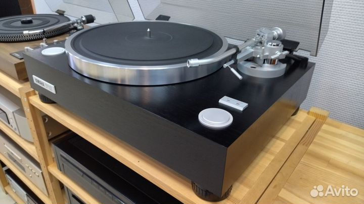 LP Проигрыватель yamaha GT-750