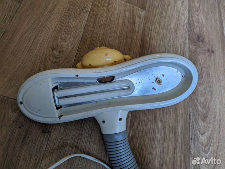 Настольная лампа