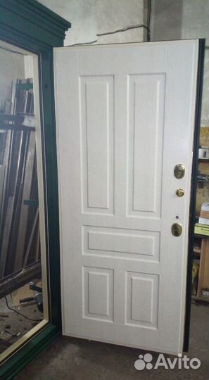 Двери входные