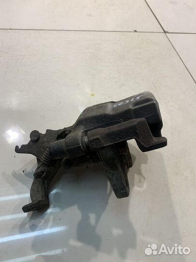 Суппорт (задний, правый) (Jaguar XF X250)