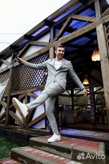 Ведущий Тамада + диджей на свадьбу