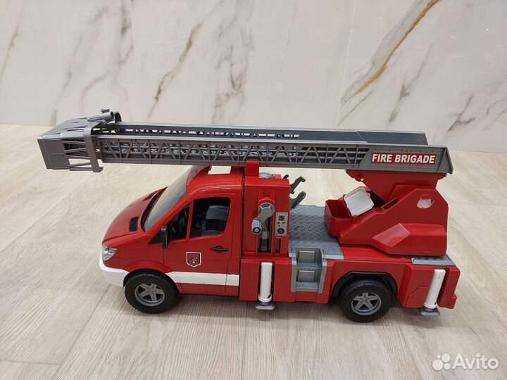 Пожарная машина Bruder Sprinter