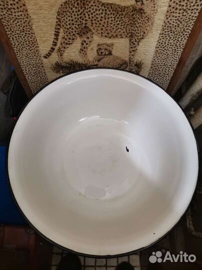 Таз металический