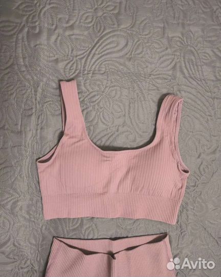 Костюм для фитнеса женский