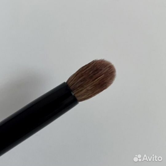 Кисти Chanel и Kiko Milano для макияжа