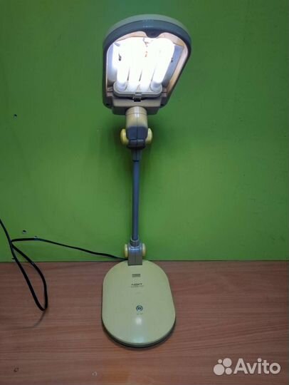 Светильник настольный