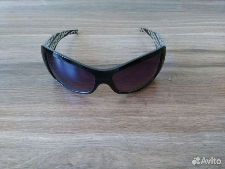 Солнцезащитные очки женские