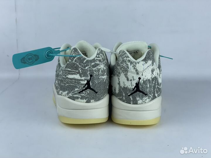 Кроссовки nike air jordan 5 retro low beige