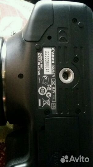 Фотопарат Canon EOS 550D