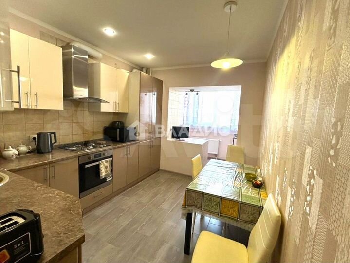 2-к. квартира, 69,7 м², 1/9 эт.