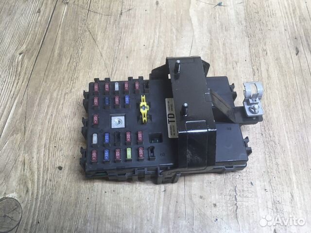 Блок предохранителей Chevrolet Aveo T250 седан