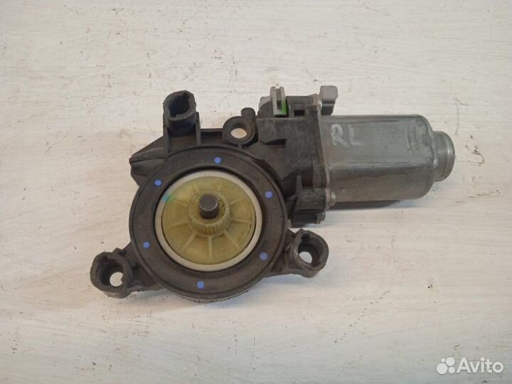 Мотор стеклоподъемника задний левый Volkswagen