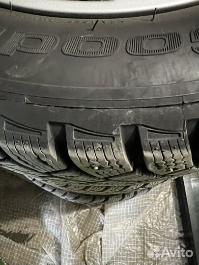 Зимняя резина с дисками 185/65 R15