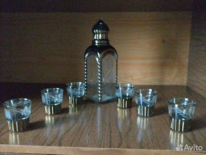 Набор рюмок с графином