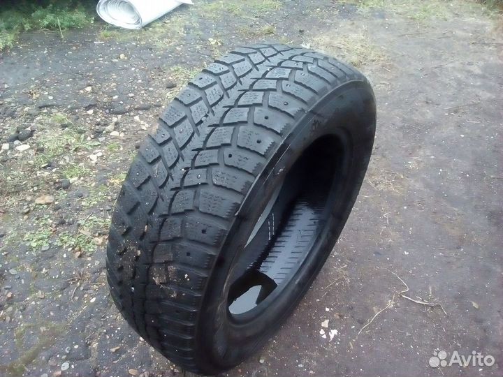 Kumho I'Zen Wis KW19 215/60 R16