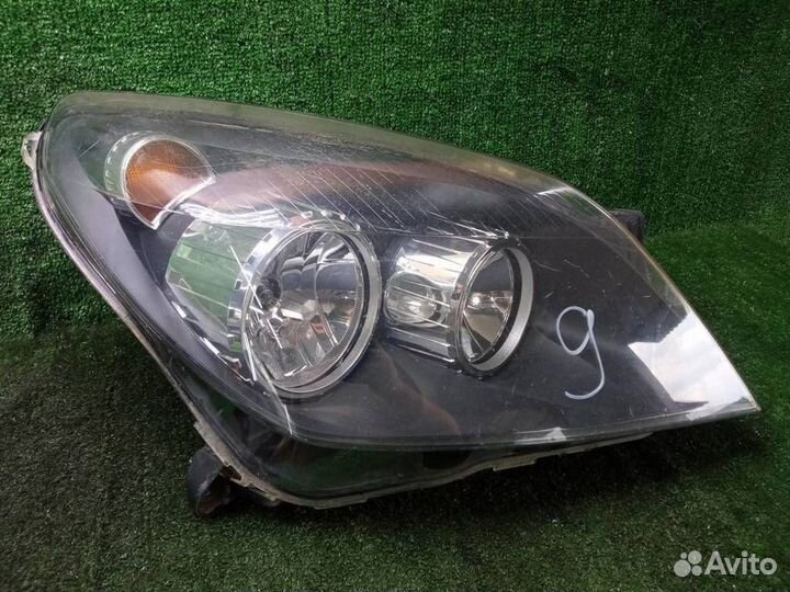 Фара правая Opel Astra H (2004-2014)