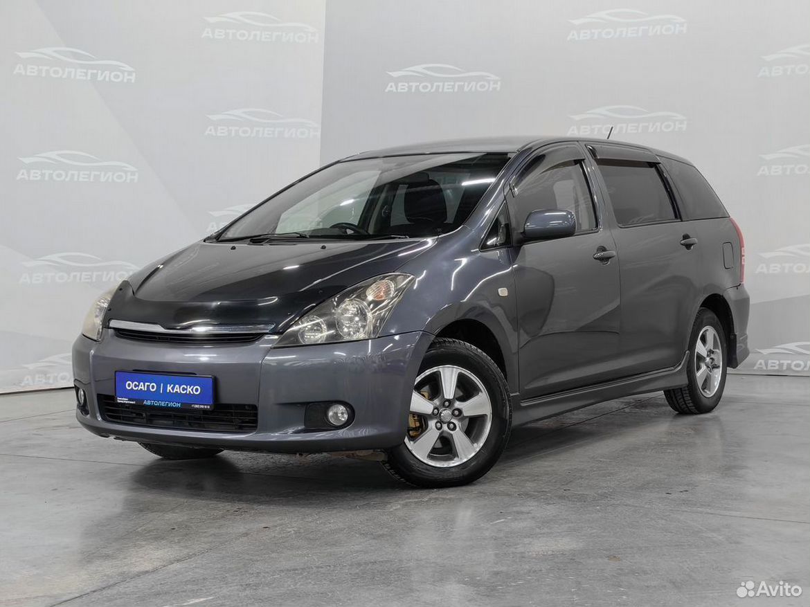 Toyota Wish 1.8 AT, 2004, 286 867 км
