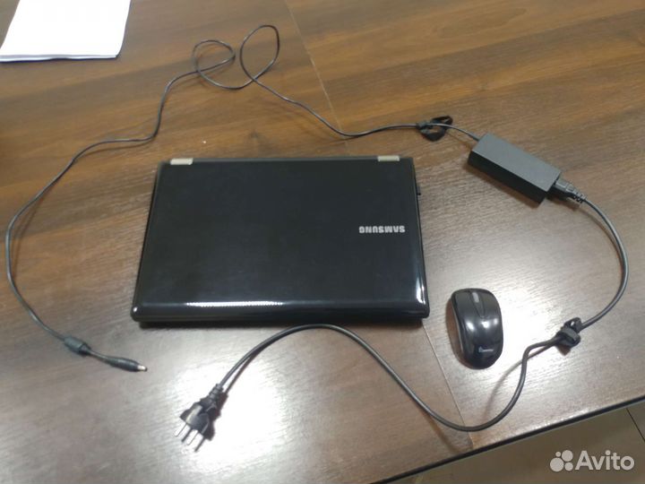 Ноутбук 15.6' Samsung rc530 i7 ssd 240gb 8gb озу