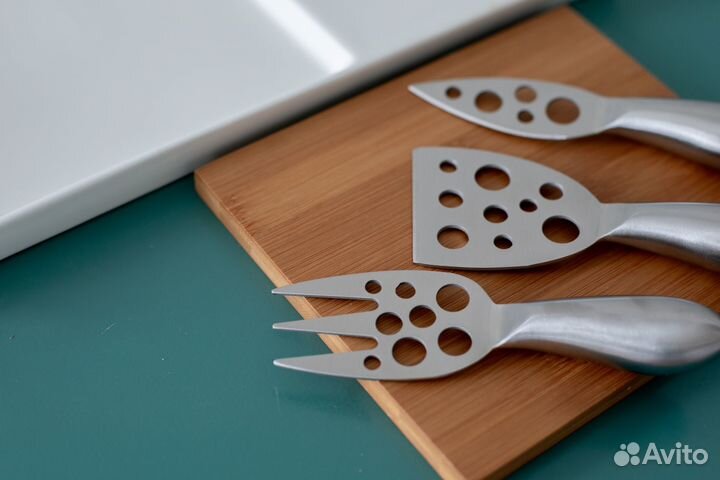 Подарочный набор для нарезки и сервировки сыра